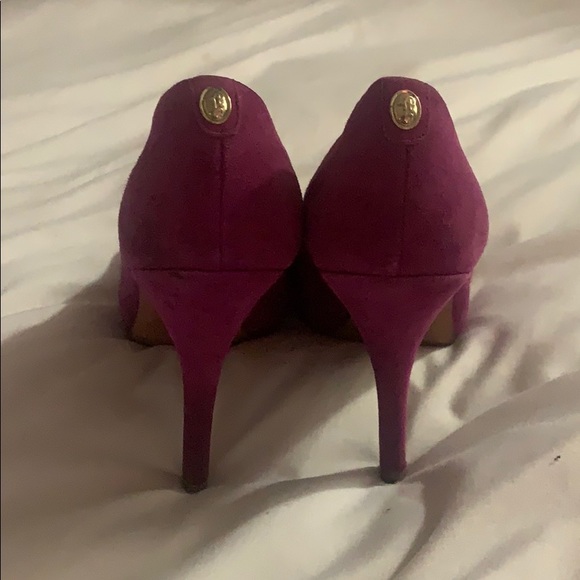 Ivanka Trump pink suede heels - Picture 3 of 3